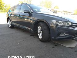 Grau Gebraucht 2021 VW Passat Elegance Kombi | 16.100 € (Fairer Preis)