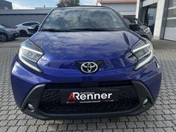Blau Neu 2025 Toyota Aygo X SUV | 18.490 €
