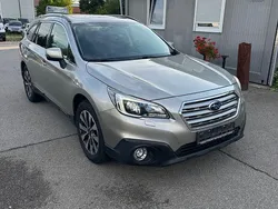 Grau Gebraucht 2015 Subaru Outback Active SUV | 7.400 € (Etwas zu teuer)