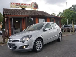 Silber Gebraucht 2008 Opel Astra Innovation Limousine | 2.990 € (Fairer Preis)