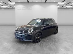 Schwarz Gebraucht 2023 Mini Cooper SE Kleinwagen | 24.100 € (Fairer Preis)