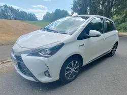 Weiß Gebraucht 2020 Toyota Yaris Hybrid Limousine | 13.450 € (Superpreis)