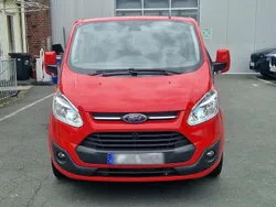 Rot Gebraucht 2015 Ford Tourneo Custom Van / Kleinbus | 13.500 €