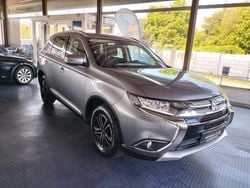 Grau Gebraucht 2018 Mitsubishi Outlander Edition SUV | 14.990 € (Fairer Preis)