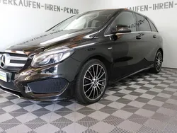 Schwarz Gebraucht 2017 Mercedes B180 AMG line Van / Kleinbus | 14.999 € (Guter Preis)