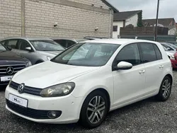 Candyweiß Gebraucht 2009 VW Golf VI Limousine | 7.600 € (Teuer)