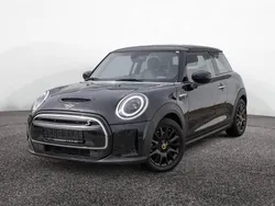 Schwarz Gebraucht 2022 Mini Cooper SE Classic Kleinwagen | 15.950 € (Guter Preis)