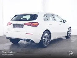 Weiß Gebraucht 2024 Mercedes A180 Advanced Kleinwagen | 28.290 € (Guter Preis)