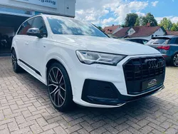 Weiß Gebraucht 2022 Audi Q7 Competition SUV | 59.980 € (Guter Preis)