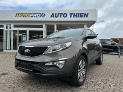 Grau Gebraucht 2014 Kia Sportage Vision SUV | 13.990 € (Etwas zu teuer)