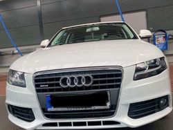 Weiß Gebraucht 2009 Audi A4 Limousine | 8.500 €