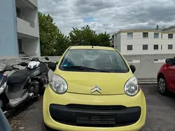 Gelb Gebraucht 2007 Citroën C1 Kleinwagen | 1.200 €
