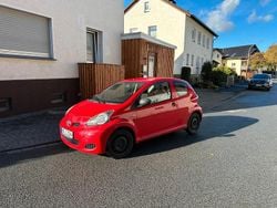 Rot Gebraucht 2009 Toyota Aygo Kleinwagen | 1.350 € (Fairer Preis)