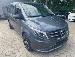 Grau Gebraucht 2018 Mercedes Vito Van / Kleinbus | 23.500 € (Fairer Preis)