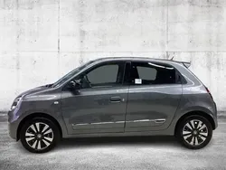 Grau Gebraucht 2023 Renault Twingo Kleinwagen | 15.970 € (Fairer Preis)