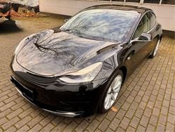 Schwarz Gebraucht 2020 Tesla Model 3 Standard Range Plus Limousine | 19.999 € (Guter Preis)