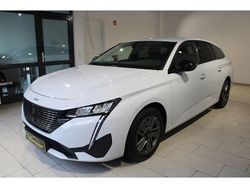 Weiß Gebraucht 2024 Peugeot 308 Allure Kombi | 23.450 € (Superpreis)