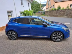 Blau Gebraucht 2021 Renault Clio V Intens Kleinwagen | 11.500 € (Guter Preis)
