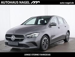 Grau Gebraucht 2024 Mercedes B180 Progressive Van / Kleinbus | 29.429 € (Superpreis)