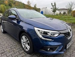 Blau Gebraucht 2020 Renault Mégane IV Business Limousine | 16.950 € (Fairer Preis)