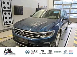 Blau Gebraucht 2022 VW Passat GTE Kombi | 28.180 € (Etwas zu teuer)