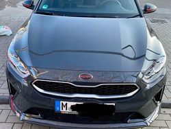 Grau Gebraucht 2020 Kia Ceed GT-Line Kleinwagen | 19.700 €