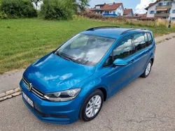 Blau Gebraucht 2019 VW Touran Comfortline Van / Kleinbus | 17.200 € (Superpreis)