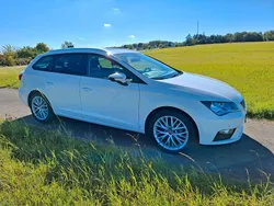 Weiß Gebraucht 2019 Seat Leon ST Style Kombi | 9.990 € (Superpreis)