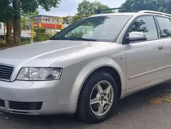 Silber Gebraucht 2002 Audi A4 Kombi | 2.200 € (Guter Preis)