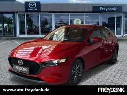 Soul red crystal m Gebraucht 2024 Mazda 3 Exclusive-Line Limousine | 27.490 € (Fairer Preis)