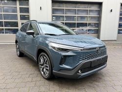 Grau Neu 2025 Toyota Corolla Cross Style SUV | 33.490 € (Fairer Preis)