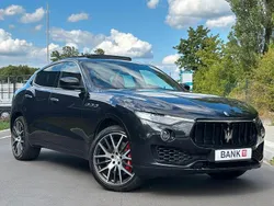 Schwarz Gebraucht 2017 Maserati Levante SUV | 34.999 € (Fairer Preis)