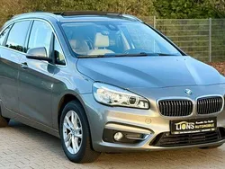 Silber Gebraucht 2015 BMW 218 Active Tourer Luxury Line Van / Kleinbus | 14.490 € (Fairer Preis)