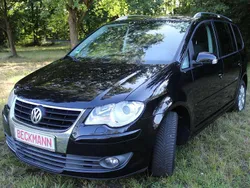 Schwarz Gebraucht 2009 VW Touran United Van / Kleinbus | 4.899 € (Fairer Preis)