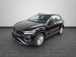 Deep black perleffekt (metallic) Gebraucht 2024 VW T-Roc Life SUV | 22.950 € (Guter Preis)