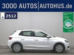 Weiss Gebraucht 2023 Skoda Fabia Ambition Kleinwagen | 15.480 € (Superpreis)