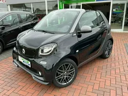 Schwarz metallic Gebraucht 2019 Smart ForTwo Cabrio Brabus Cabrio | 18.888 € (Fairer Preis)