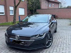 Grau Gebraucht 2018 VW Arteon Limousine | 22.999 € (Fairer Preis)