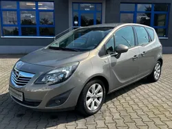 Braun Gebraucht 2013 Opel Meriva Innovation Van / Kleinbus | 5.300 € (Fairer Preis)