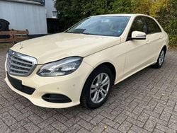 Hellelfenbein unilack Gebraucht 2016 Mercedes E220 Limousine | 4.990 € (Guter Preis)