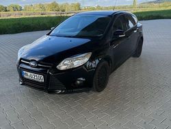 Schwarz Gebraucht 2011 Ford Focus Trend Limousine | 2.500 € (Fairer Preis)