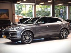 Grau Gebraucht 2020 Porsche Cayenne SUV | 51.800 € (Fairer Preis)