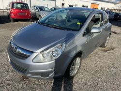 Silber Gebraucht 2008 Opel Corsa Edition Kleinwagen | 2.200 € (Teuer)