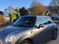 Grau Gebraucht 2009 Mini Cooper Kleinwagen | 2.950 € (Teuer)