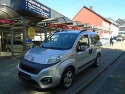 Silber Gebraucht 2017 Fiat Qubo Trekking Van / Kleinbus | 6.990 €