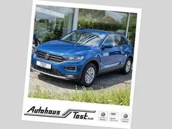 Blau Gebraucht 2022 VW T-Roc Style SUV | 24.960 € (Guter Preis)