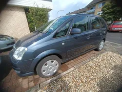Grau Gebraucht 2008 Opel Meriva Van / Kleinbus | 2.900 €