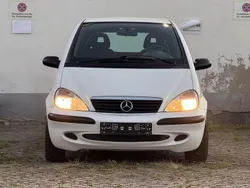 Weiß Gebraucht 2002 Mercedes A160 Classic Van / Kleinbus | 1.399 € (Fairer Preis)