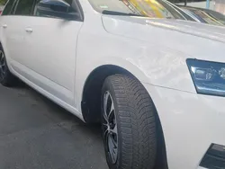 Weiß Gebraucht 2019 Skoda Octavia Sport Kombi | 21.499 € (Teuer)