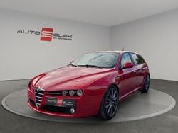 Rot Gebraucht 2010 Alfa Romeo 159 Turismo Limousine | 12.950 €